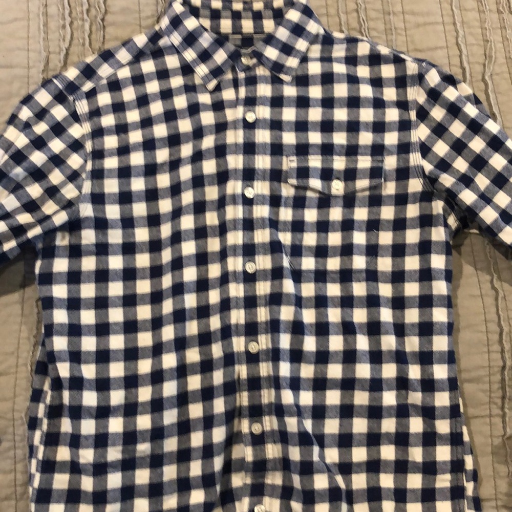 Navy and white gap button down shirt